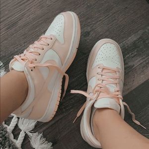 Wmns Dunk Low 'Orange Pearl'.